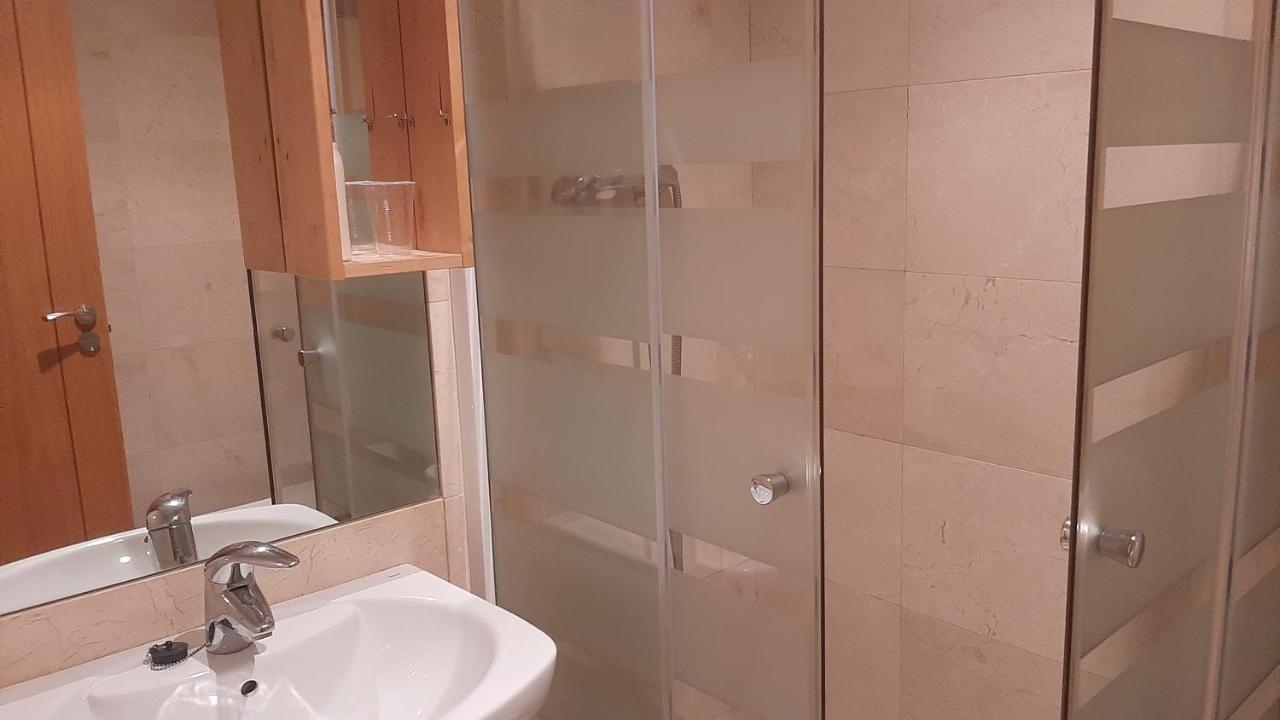 오비에도 Torre De La Fuente Aprtovistas Piscina Parking 아파트 외부 사진